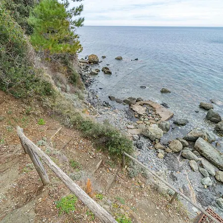 Le Logge Con Accesso Privato Al Mare - Goelba Appartamento