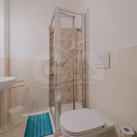 Le Logge Con Accesso Privato Al Mare - Goelba Appartamento Bagno-Sprizze