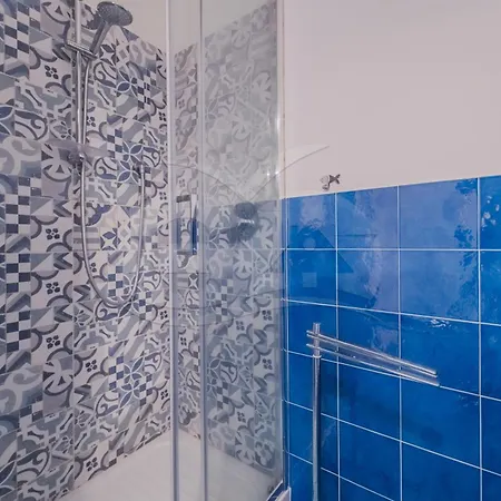 Apartment Le Logge Con Accesso Privato Al Mare - Goelba