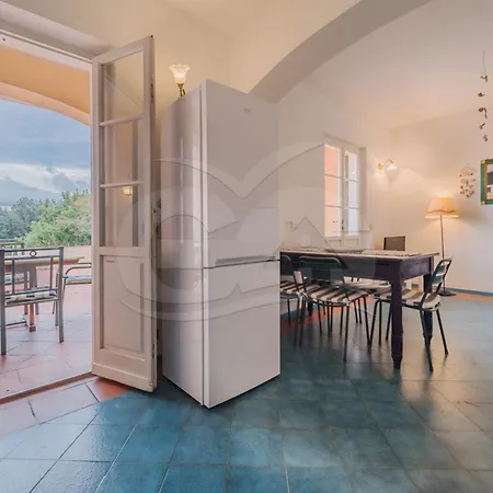 Le Logge Con Accesso Privato Al Mare - Goelba Bagno-Sprizze