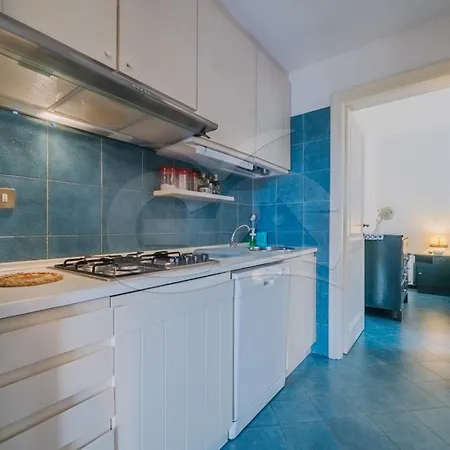 Le Logge Con Accesso Privato Al Mare - Goelba Apartment